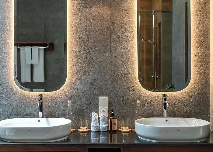 Nirwana - Stylish 3br Private Pool In Prime *
