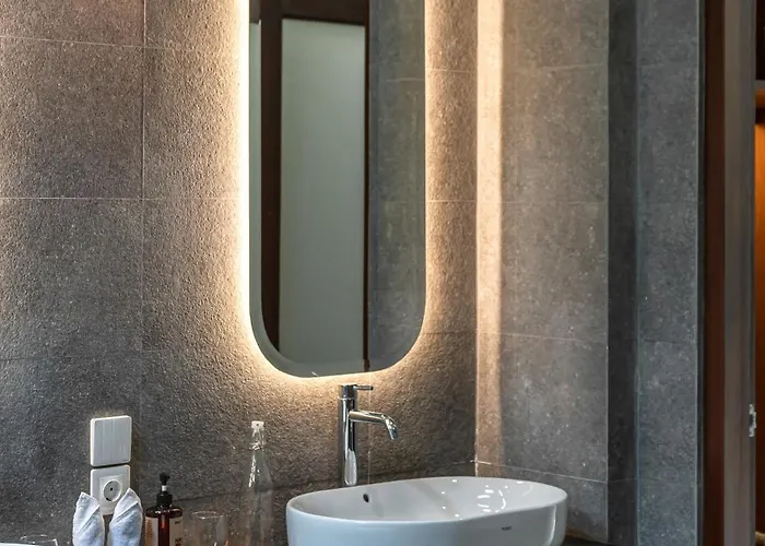 Nirwana - Stylish 3br Private Pool In Prime *