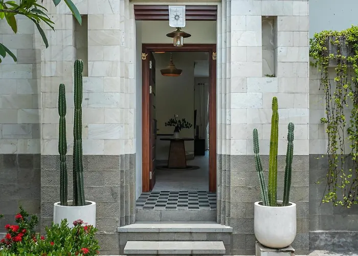 Nirwana - Stylish 3br Private Pool In Prime