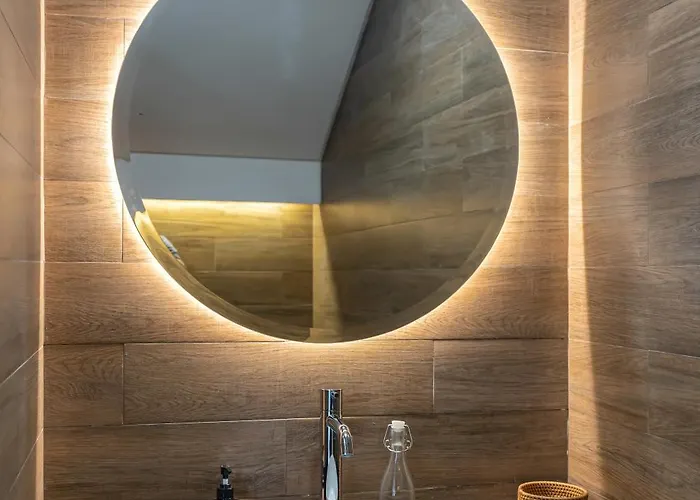 Nirwana - Stylish 3br Private Pool In Prime *